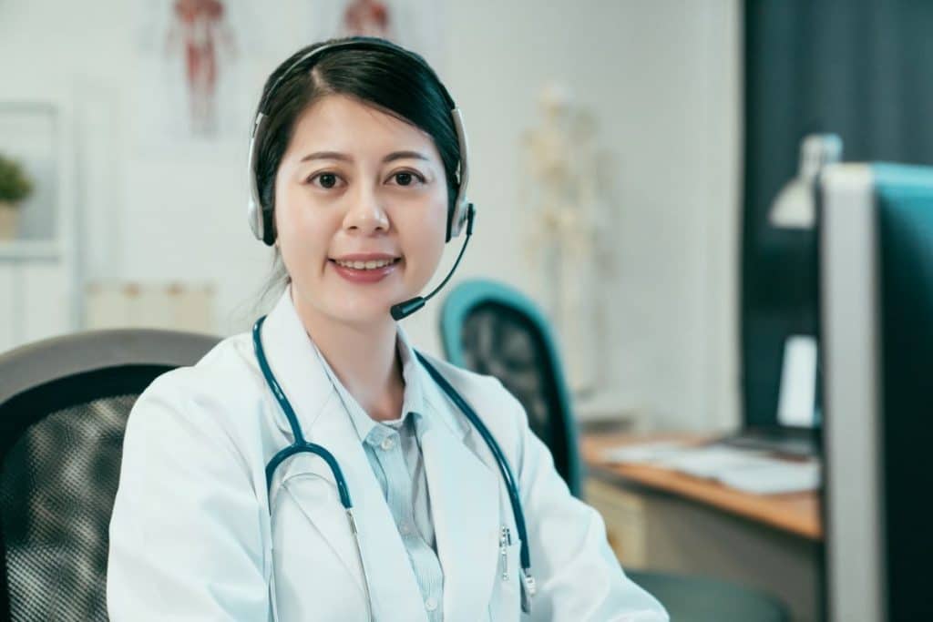 clinics reception needs with virtual medical assistants a female VA