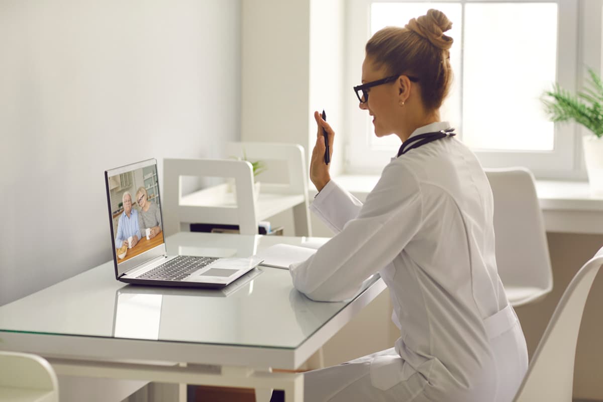 patient satisfaction with a virtual medical receptionist, doctor video calling patient