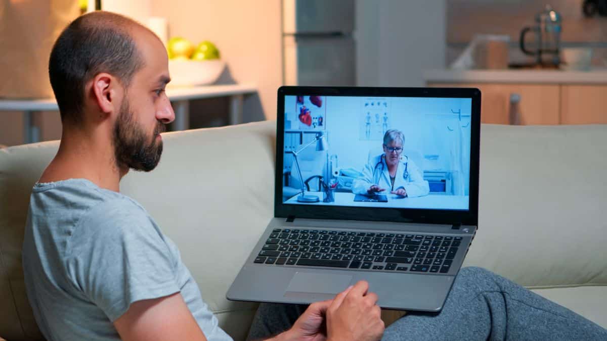 virtual medical receptionists in telemedicine