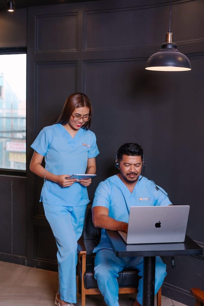 va female holding ipad