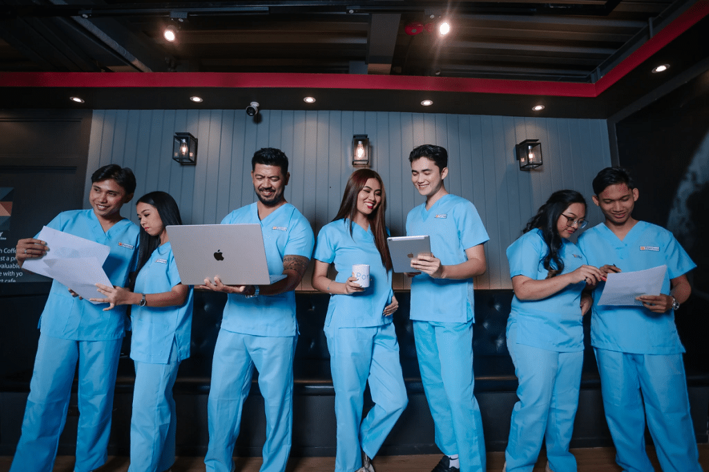 referral coordination patient handoff support that keeps patient hands off moving